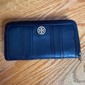 Tory Burch leather wallet